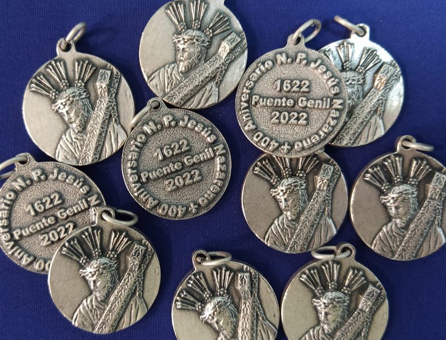 1.000 medallitas bañadas en plata para la Cofradía de Ntro. Padre Jesús Nazareno de Puente Genil